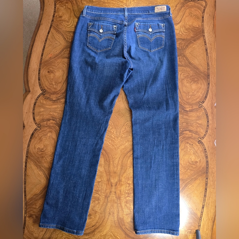 Levi's Women's 505 Straight Leg Jeans, Dark Wash, Size 14L - Picture 9 of 10